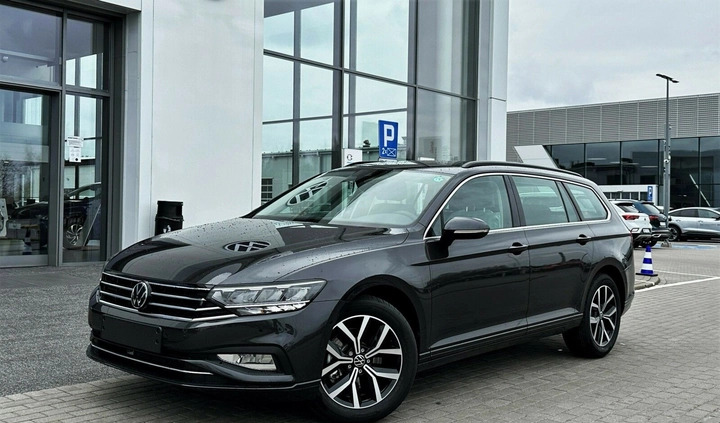 Volkswagen Passat cena 159900 przebieg: 5, rok produkcji 2024 z Trzebnica małe 46